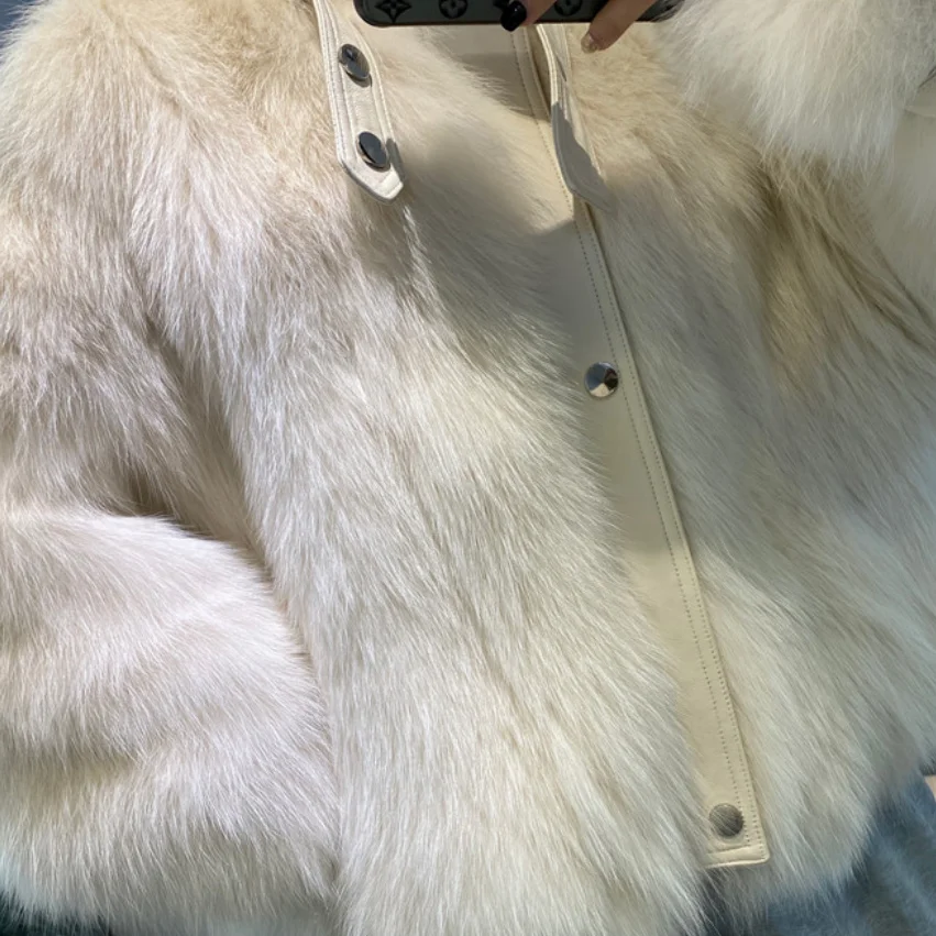 Real Fox Fur Abdominal HairCoat Winter Women Short Outwear Small Stand And Wool Sheep Collar Conmmuter Fashion Young
Real Fox Fur Abdominal HairCoat Winter Women Short Outwear Small Stand And Wool Sheep Collar Conmmuter Fashion Young