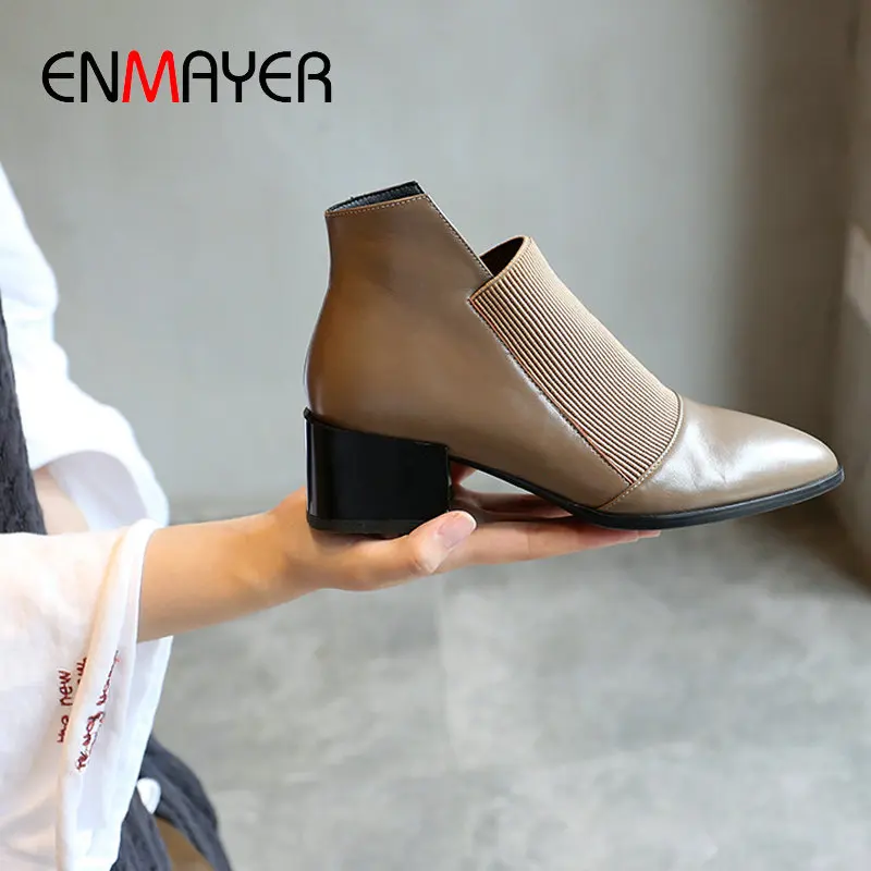 ENMAYER/Женская обувь с эластичным ремешком; Модные ботинки «Челси» из натуральной кожи с острым носком; Женские зимние ботинки на квадратном к...
ENMAYER/Женская обувь с эластичным ремешком; Модные ботинки «Челси» из натуральной кожи с острым носком; Женские зимние ботинки на квадратном к...
