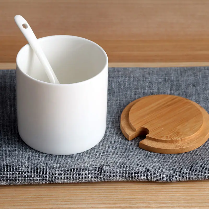 Ceramic Seasoning Pot Kitchen Seasoning Bottle Pot Household Salt Shaker Seasoning Bottle Seasoning Jar Seasoning Box Sugar Bowl
Ceramic Seasoning Pot Kitchen Seasoning Bottle Pot Household Salt Shaker Seasoning Bottle Seasoning Jar Seasoning Box Sugar Bowl