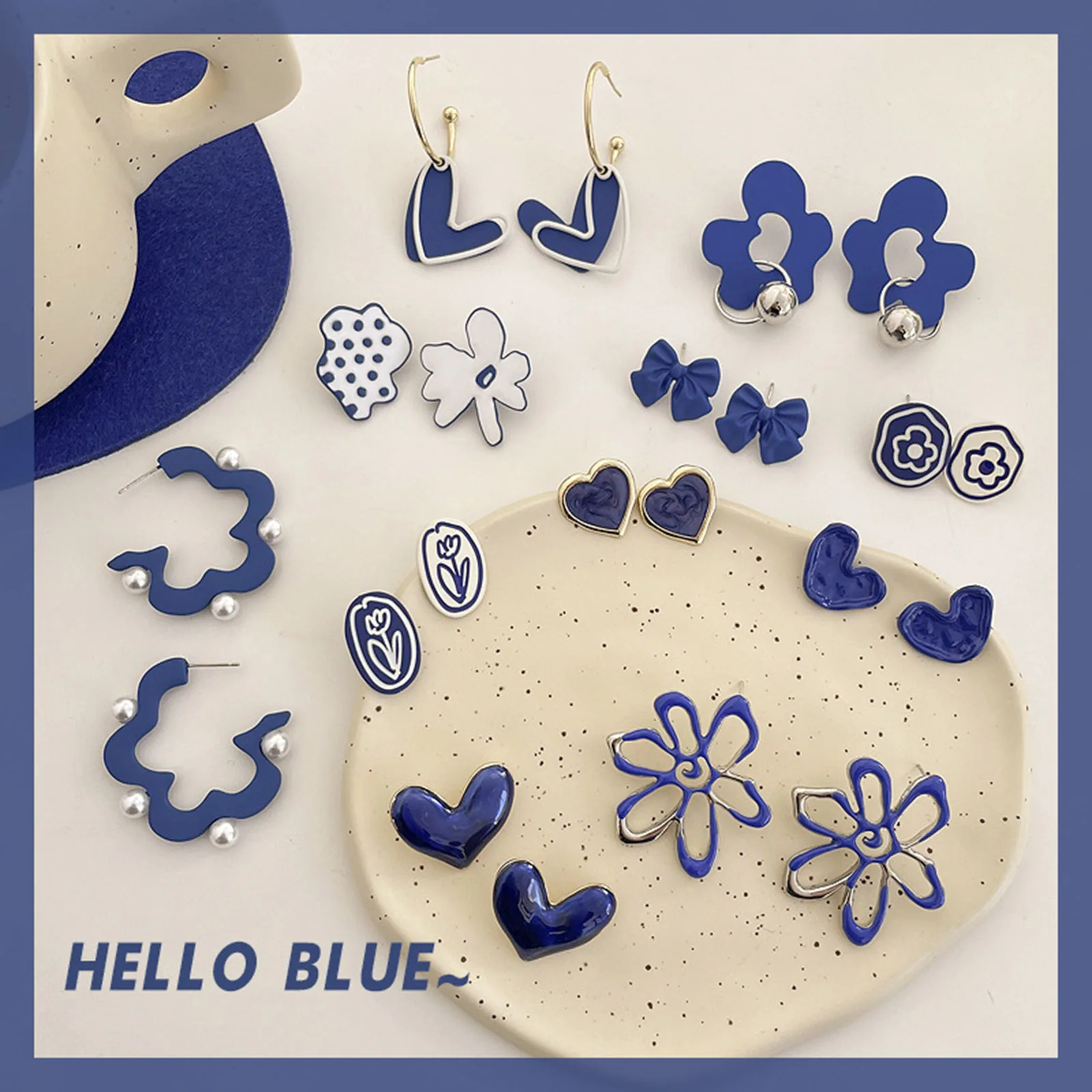 Модные серьги-гвоздики с голубыми цветами, необычные металлические женские ювелирные изделия в виде любовного банта серебристого цвета, 1 п... 
Модные серьги-гвоздики с голубыми цветами, необычные металлические женские ювелирные изделия в виде любовного банта серебристого цвета, 1 п...