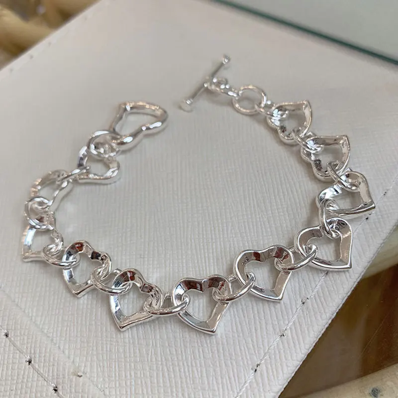 

New Arrival Romantic Love Heart Platinum Plated Ladies Bracelet For Women Wedding Jewelry Gifts Never Fade Cheap