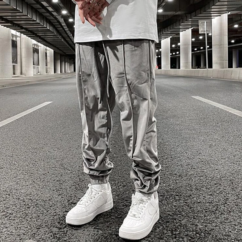 Мужские однотонные бархатные брюки в стиле Харадзюку, повседневные свободные серые брюки большого размера в полоску, в стиле ретро
Мужские однотонные бархатные брюки в стиле Харадзюку, повседневные свободные серые брюки большого размера в полоску, в стиле ретро