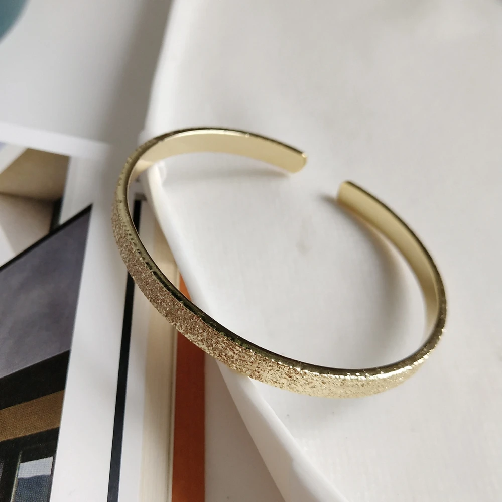 Настоящее S925 матовый золотой тон Блестящий дизайн браслет для женщин 925