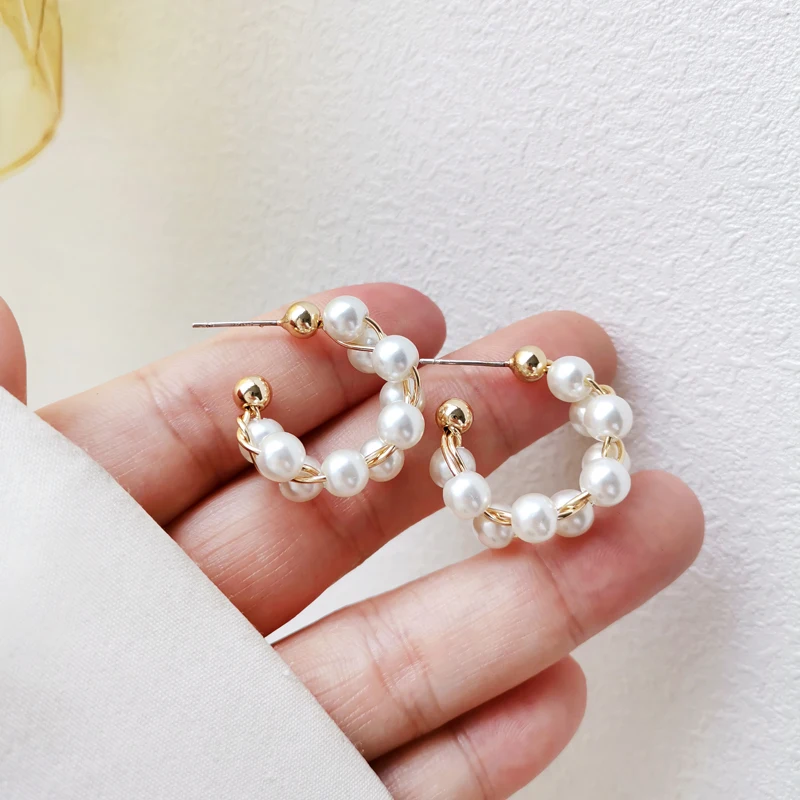 S925 needle Fashion Jewelry Beads Earrings Delicate Design Hot Selling Simulated Pearl Drop Earrings For Girl Lady Gifts
S925 needle Fashion Jewelry Beads Earrings Delicate Design Hot Selling Simulated Pearl Drop Earrings For Girl Lady Gifts