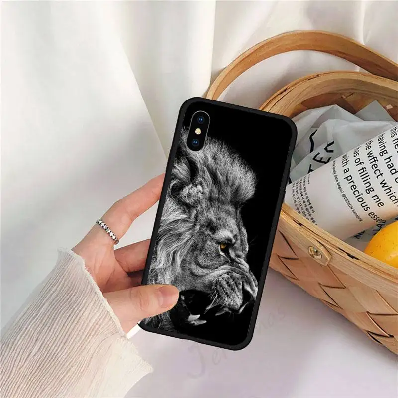 King of the forest lion horror animal Phone Case for iPhone 11 12 pro XS MAX 8 7 6 6S Plus X 5S SE 2020 XR
King of the forest lion horror animal Phone Case for iPhone 11 12 pro XS MAX 8 7 6 6S Plus X 5S SE 2020 XR