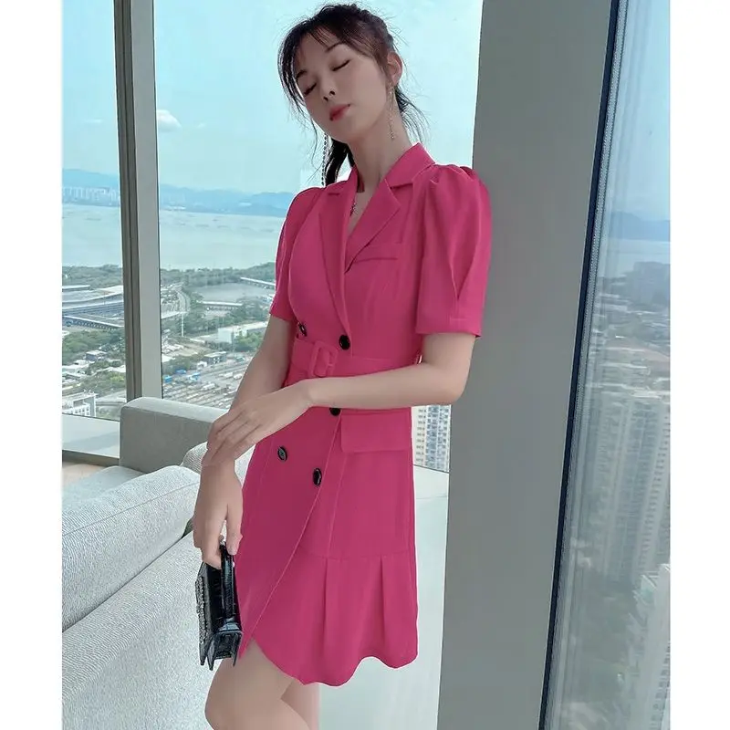 French Suit Dress 2021 Summer New Women's Rose Red Double-breasted Suit Collar Temperament Skirt Female Summer
French Suit Dress 2021 Summer New Women's Rose Red Double-breasted Suit Collar Temperament Skirt Female Summer