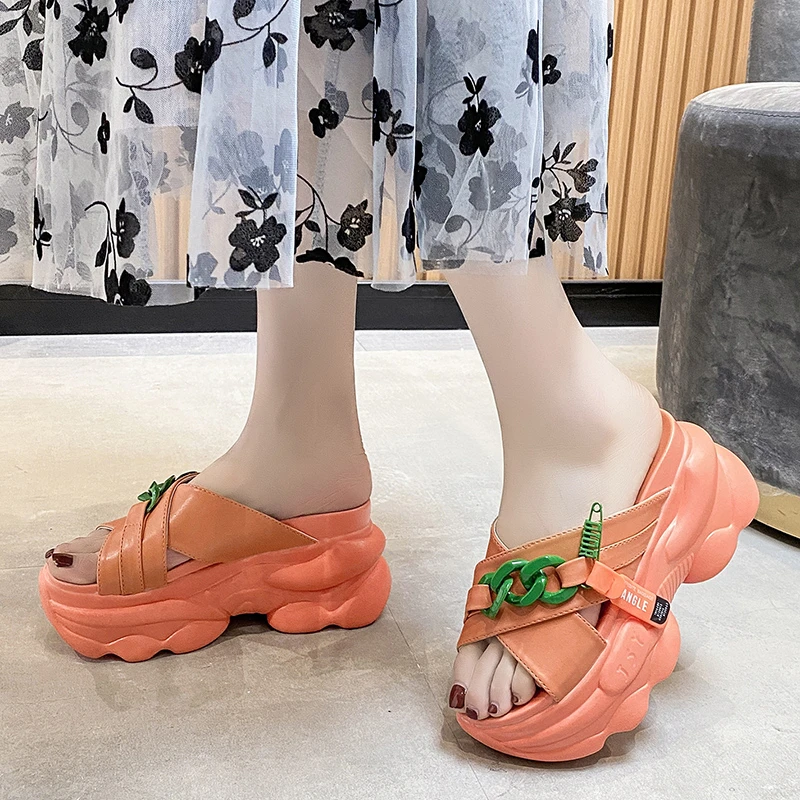Summer Women Slippers Flip-Flops Beach Shoes New Ladies Wedge Heels Shoes Woman High Platform Slippers White Outside Sandals 9cm
Summer Women Slippers Flip-Flops Beach Shoes New Ladies Wedge Heels Shoes Woman High Platform Slippers White Outside Sandals 9cm