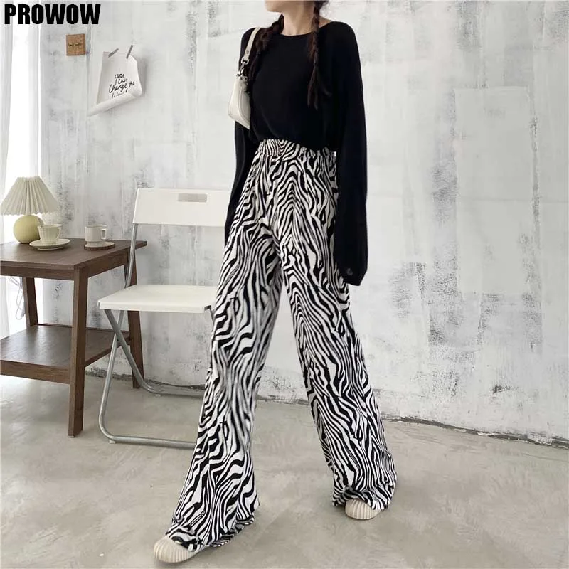 2020 Women Zebra Pattern Striped Casual Trousers Korean Harajuku High Waist Streetwear Pants Ladies Comfortable Chic 2021
2020 Women Zebra Pattern Striped Casual Trousers Korean Harajuku High Waist Streetwear Pants Ladies Comfortable Chic 2021