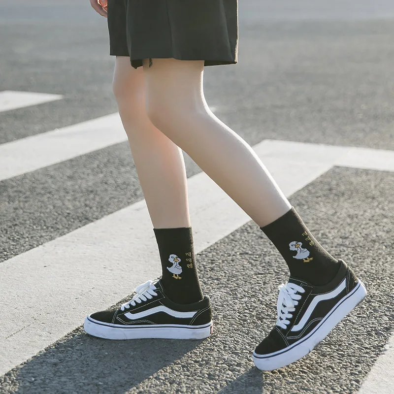 Cartoon Duck 1Pair Cotton Breathable Soft Sock for Women Mid Tube Socks Japanese Style Funny Nice Gift Long Socks 
Cartoon Duck 1Pair Cotton Breathable Soft Sock for Women Mid Tube Socks Japanese Style Funny Nice Gift Long Socks