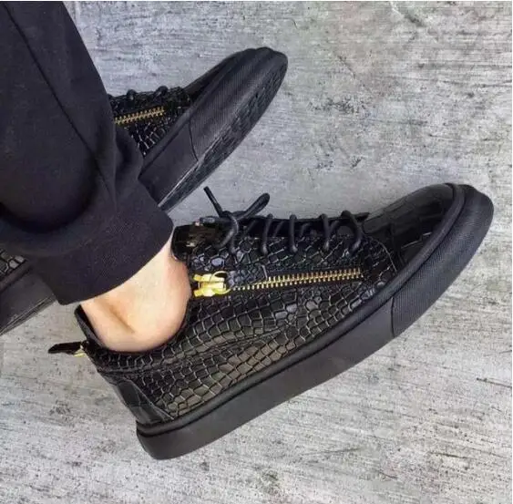 Top quality 2020 Newest Mens Designer stone pattern Leather with double side zipper Casual Shoes alligator grain Sneakers
Top quality 2020 Newest Mens Designer stone pattern Leather with double side zipper Casual Shoes alligator grain Sneakers
