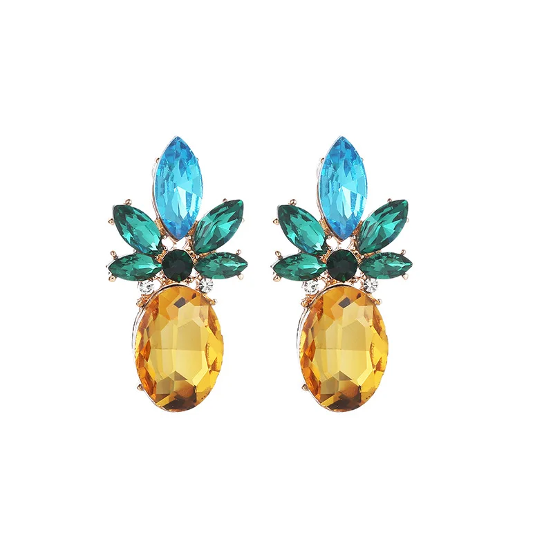 New creative design fruit pineapple crystal earrings Korean autumn and winter wild fashion short girls party accessories
New creative design fruit pineapple crystal earrings Korean autumn and winter wild fashion short girls party accessories