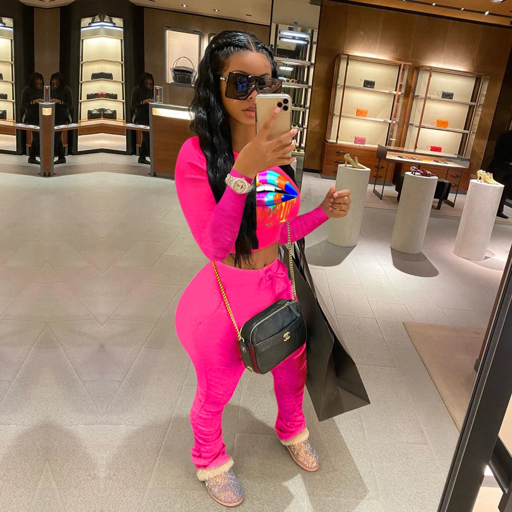 HAOOHU Casual Lips Print Kintted Winter Suit Women Outfits O Neck Long Sleeve Short Tops and pants 2 Piece Set
HAOOHU Casual Lips Print Kintted Winter Suit Women Outfits O Neck Long Sleeve Short Tops and pants 2 Piece Set