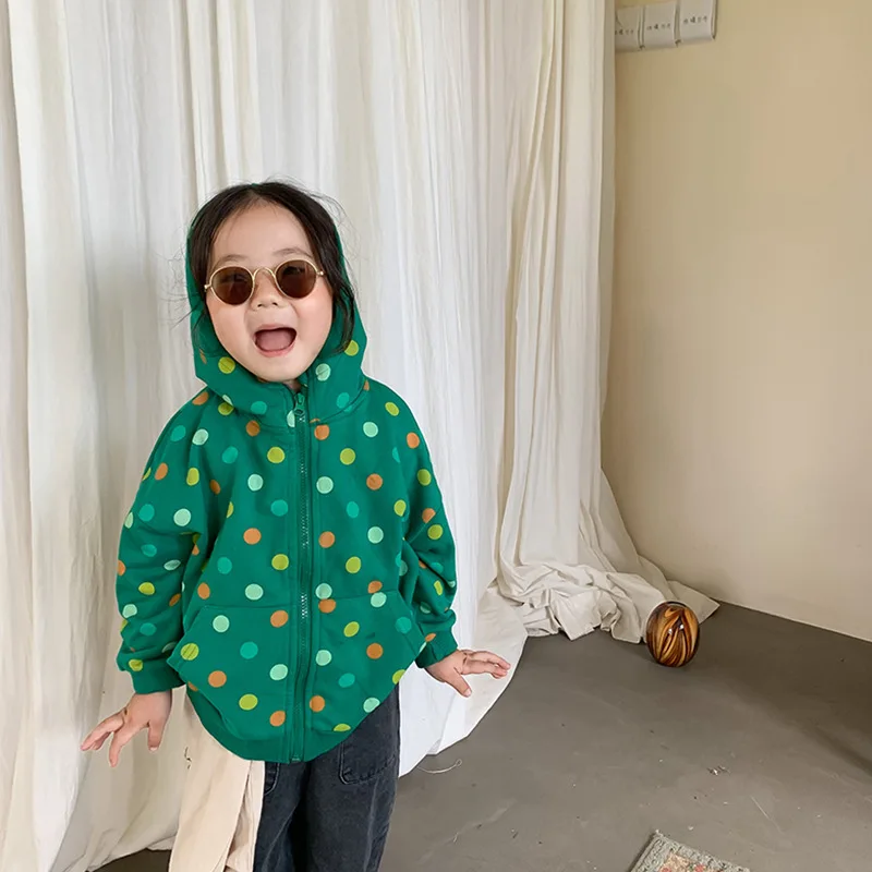 Children's Coat Autumn 2021 Korean Boys and Girls Cute Dot Pattern Hooded Long Sleeve Color Sweater Coat Children's Pullover Top
Children's Coat Autumn 2021 Korean Boys and Girls Cute Dot Pattern Hooded Long Sleeve Color Sweater Coat Children's Pullover Top