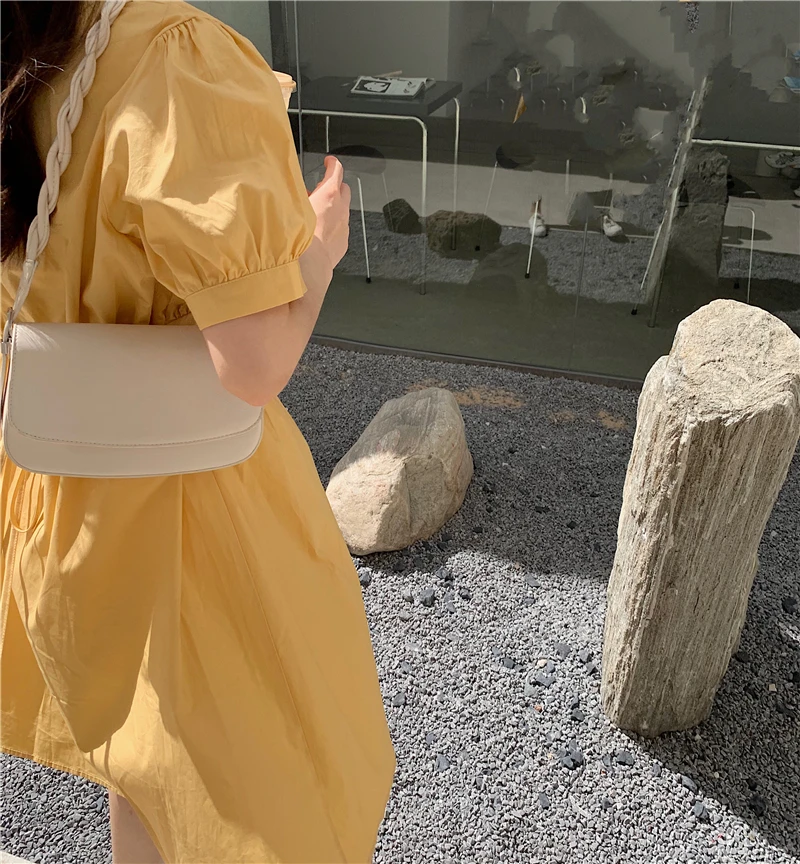 White Female Shoulder Bag Women Square Vintage Korean Small Shoulder Bag Women Fashion Summer Bolsa Femenina Women Bags AE50DJ
White Female Shoulder Bag Women Square Vintage Korean Small Shoulder Bag Women Fashion Summer Bolsa Femenina Women Bags AE50DJ