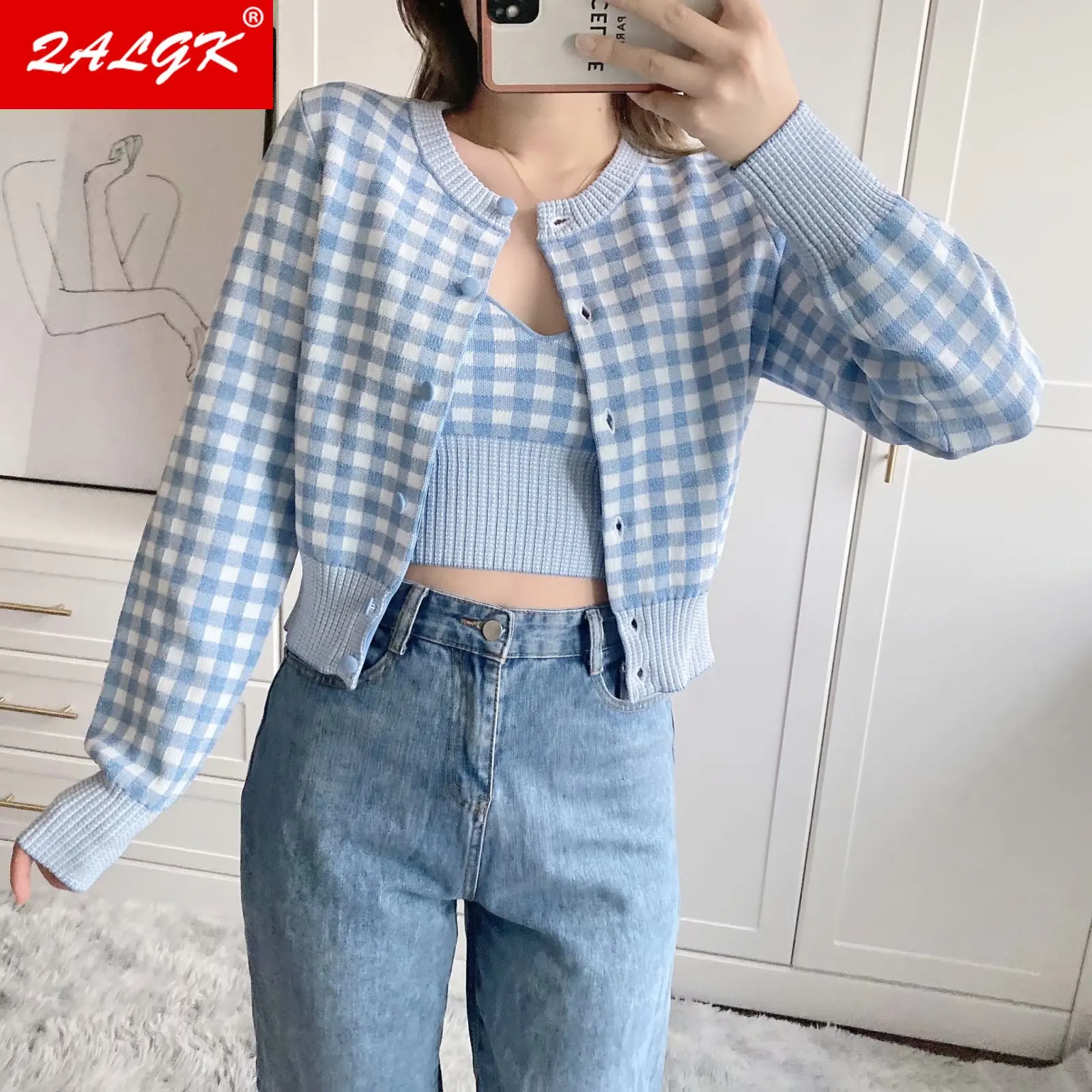 Women Sweater Knit Bottoming Shirt 2021 Autumn and Winter New Retro Plaid Short Cardigan Top Elegant Casual Slim-fitting Clothes
Women Sweater Knit Bottoming Shirt 2021 Autumn and Winter New Retro Plaid Short Cardigan Top Elegant Casual Slim-fitting Clothes
