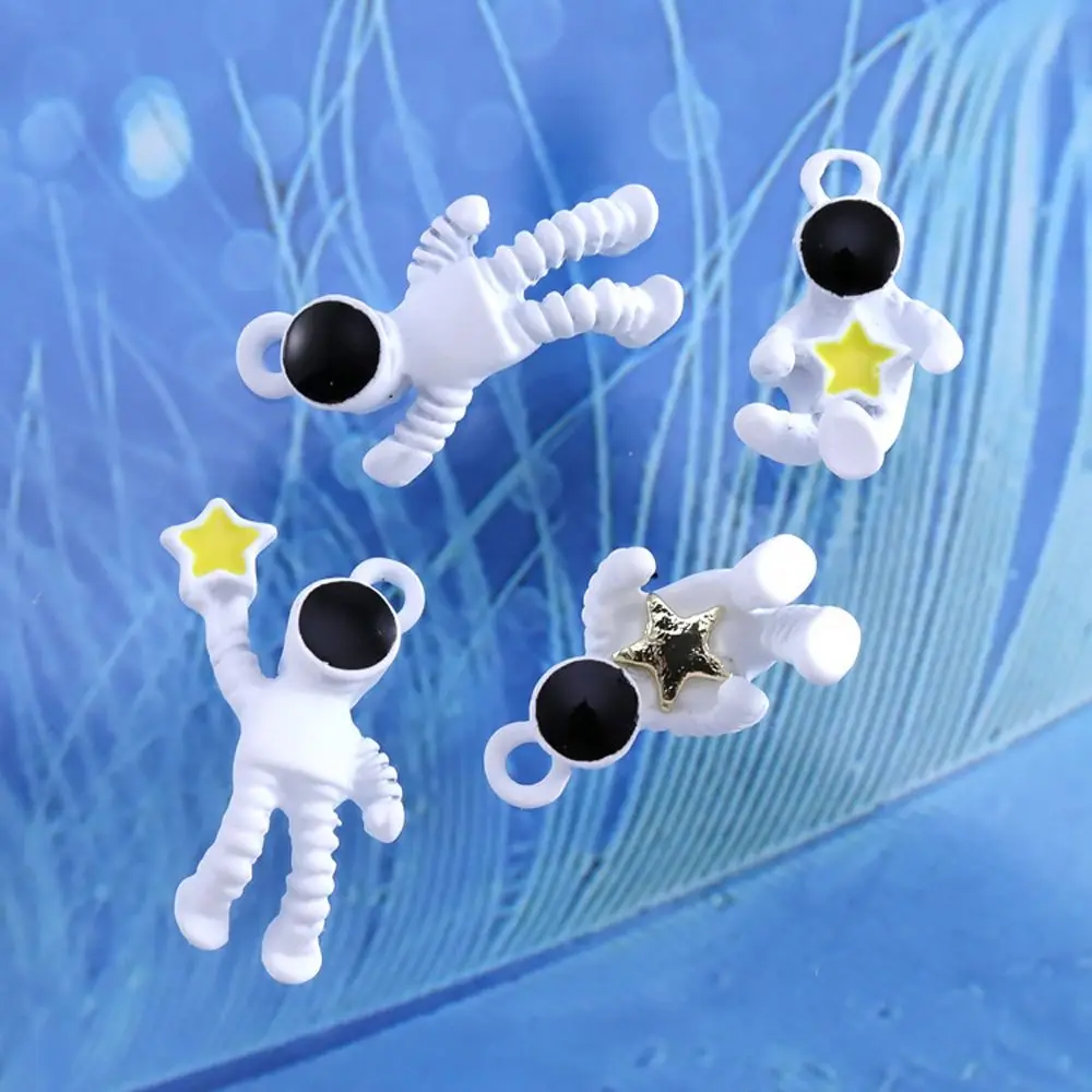 Girls Astronaut Cute Spaceman DIY Nail Jewelry Manicure Accessories 3D Nail Art Decorations Nail Art Rhinestone
Girls Astronaut Cute Spaceman DIY Nail Jewelry Manicure Accessories 3D Nail Art Decorations Nail Art Rhinestone