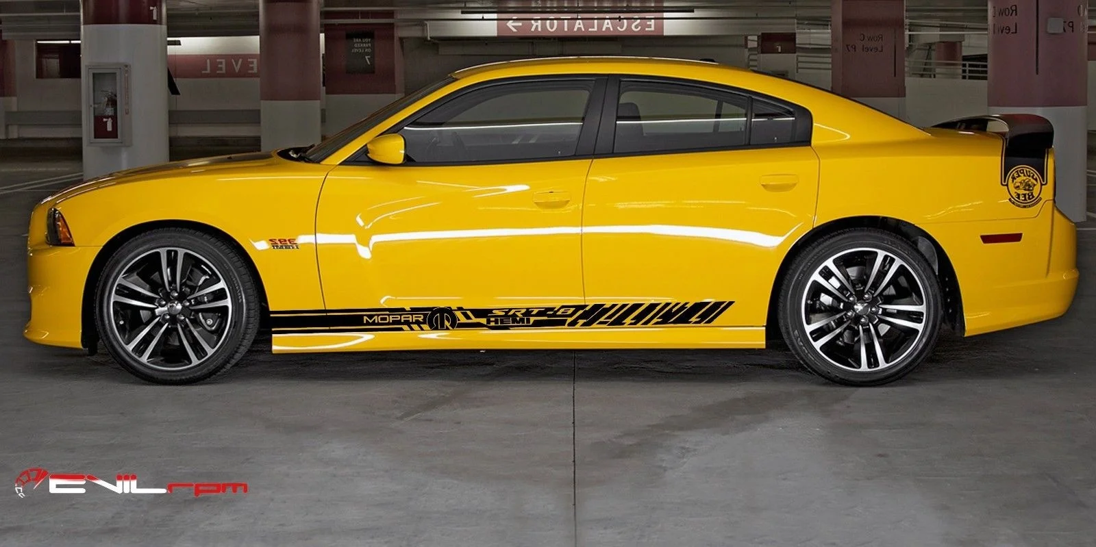 Dodge Charger srt8 super Bee