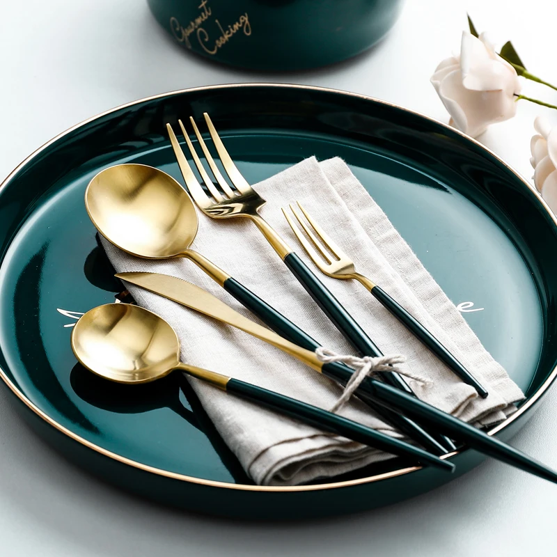 24PC Green Dinnerware Cutlery Tableware Set 18/8 Stainless Steel Spoon Fork Spoon Tableware Hotel Flatware
24PC Green Dinnerware Cutlery Tableware Set 18/8 Stainless Steel Spoon Fork Spoon Tableware Hotel Flatware