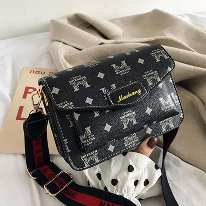 2021 New Fashion Letter Printing Small Square Bag All-match Messenger Shoulder Mobile Phone Bag Luxury Brand Handbags Sac Luxe
2021 New Fashion Letter Printing Small Square Bag All-match Messenger Shoulder Mobile Phone Bag Luxury Brand Handbags Sac Luxe