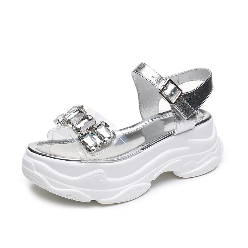 Rhinestone Fish Mouth Sandals Female Muffin Thick Bottom Sandals Wild Flat Bottom Outdoor Sandals Buckle Crystal Sandal Woman
Rhinestone Fish Mouth Sandals Female Muffin Thick Bottom Sandals Wild Flat Bottom Outdoor Sandals Buckle Crystal Sandal Woman