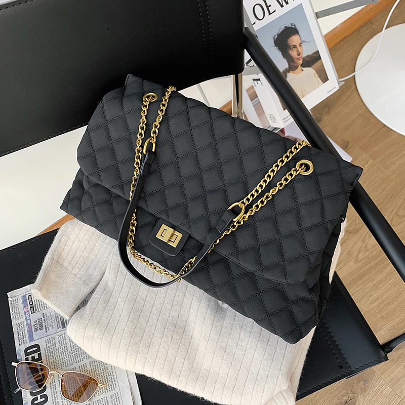 Diamond Pattern Large Capacity Shoulder Bag for Women Autumn New Luxury Designer Bags Frosted Fabric Chic Style Casual Tote Bags
Diamond Pattern Large Capacity Shoulder Bag for Women Autumn New Luxury Designer Bags Frosted Fabric Chic Style Casual Tote Bags