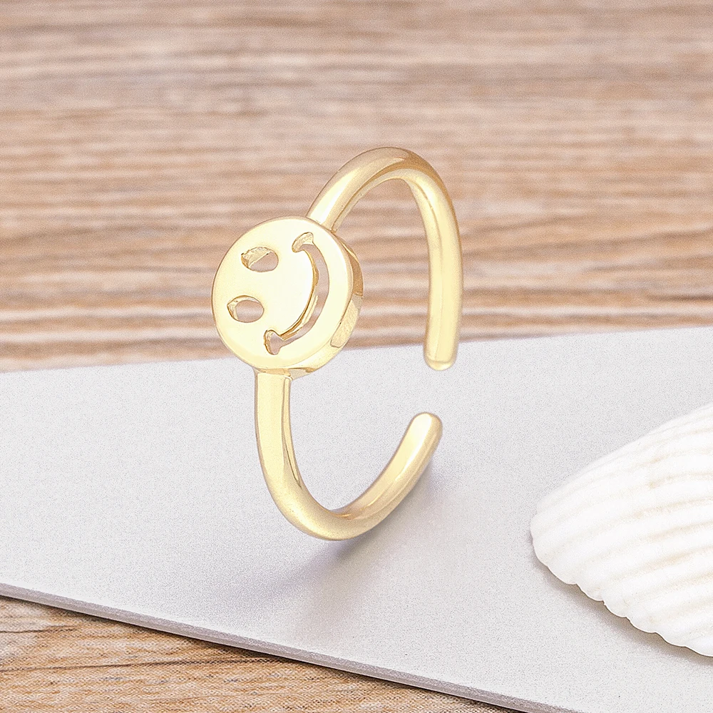 2021 Fashion Design Women Creative Smiley Golden Zircon Ring Fashion Fashion Women Wedding Engagement Jewelry Party Gift
2021 Fashion Design Women Creative Smiley Golden Zircon Ring Fashion Fashion Women Wedding Engagement Jewelry Party Gift