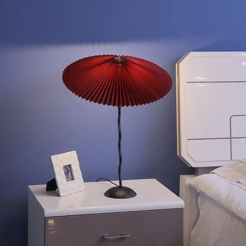 Vintage Loft Table Lamps Danish Style Desk Lamp Retro Pleated Umbrella Shell Table Lights Living Room Bedroom Study Decor Lamp
Vintage Loft Table Lamps Danish Style Desk Lamp Retro Pleated Umbrella Shell Table Lights Living Room Bedroom Study Decor Lamp