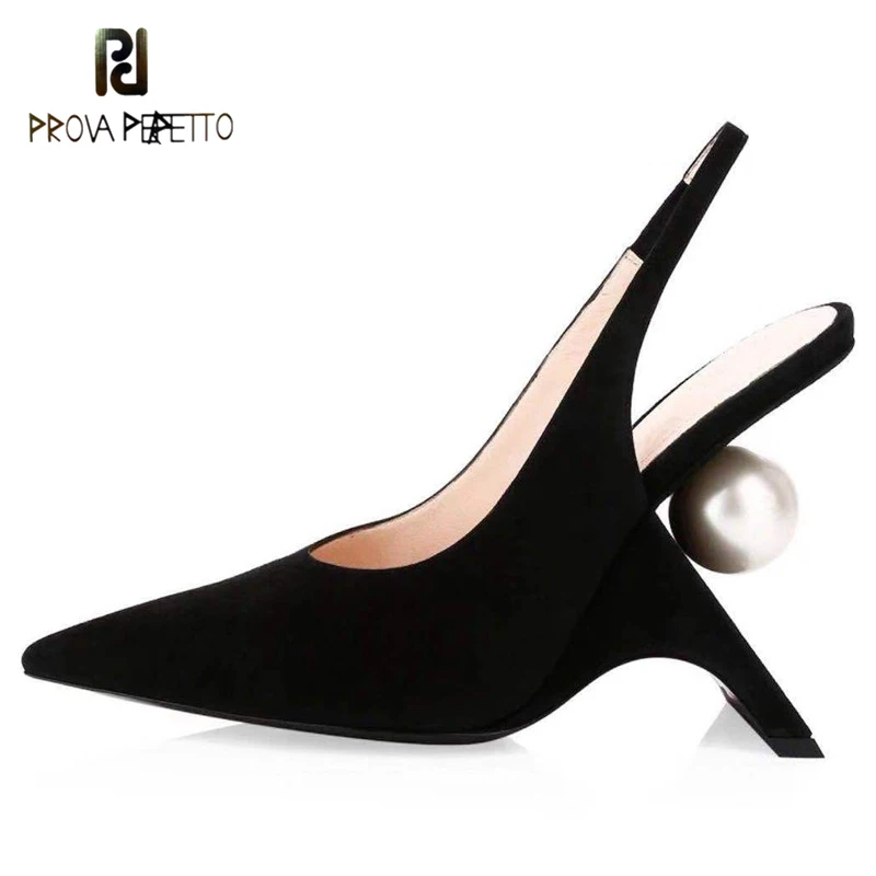 Prova perfetto Black Suede Lady Spring Summer Pumps Shoes Pointed Toe Slingback Strange Heel Shoes Pearl Decor Celebrity Party
Prova perfetto Black Suede Lady Spring Summer Pumps Shoes Pointed Toe Slingback Strange Heel Shoes Pearl Decor Celebrity Party