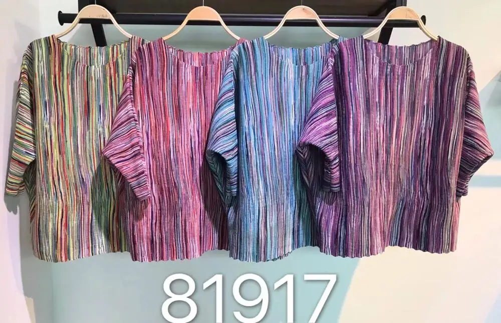 HOT SELLING Miyake fashion loose Batwing sleeve fold in multicolor stripe T-shirt IN STOCK
HOT SELLING Miyake fashion loose Batwing sleeve fold in multicolor stripe T-shirt IN STOCK