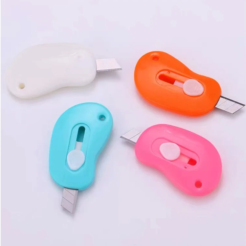 Random Color Mini Portable Small Utility Knife Express Parcel Carton Unpacking Opener Letter Opener Office Paper Cutter
Random Color Mini Portable Small Utility Knife Express Parcel Carton Unpacking Opener Letter Opener Office Paper Cutter