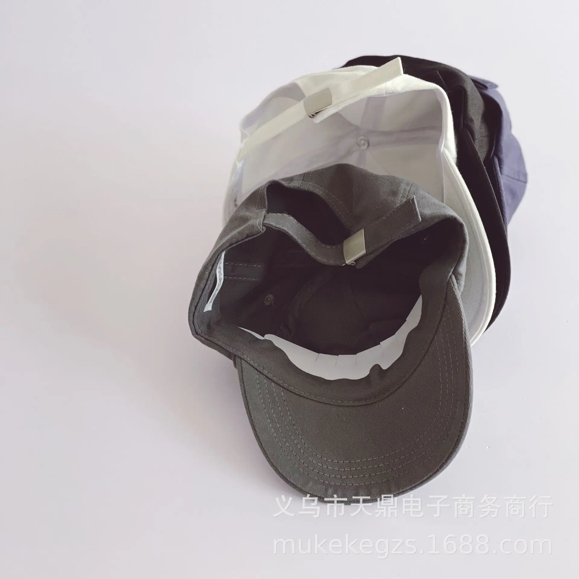 Personalized Children Baseball Cap Simple Fashion Boys and Girls Three Dimensional Embroidery Letter Hip Hop Caps
Personalized Children Baseball Cap Simple Fashion Boys and Girls Three Dimensional Embroidery Letter Hip Hop Caps