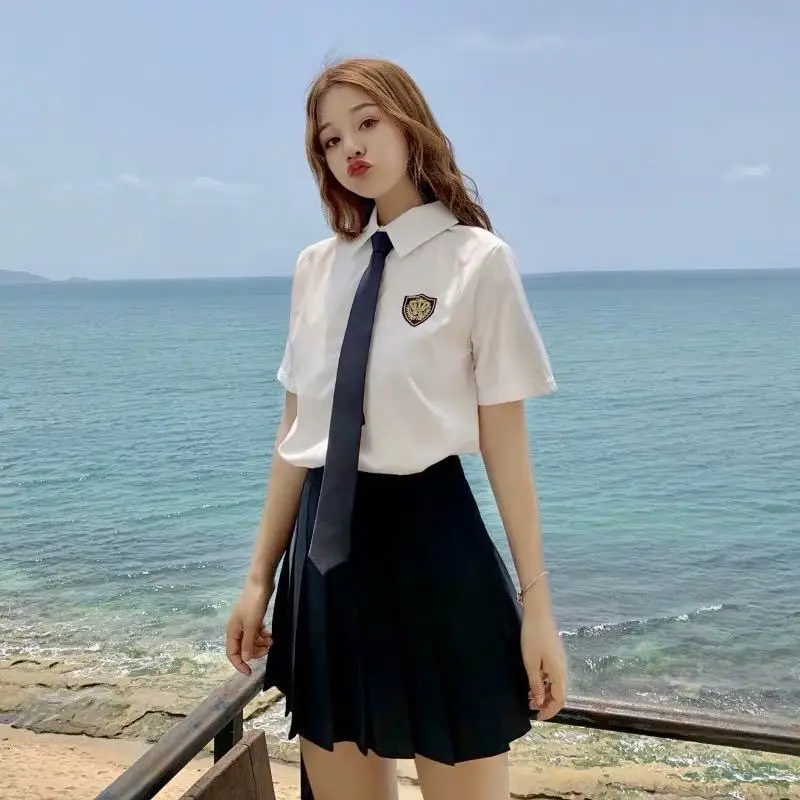 Ma'am Three Piece Set 2021 New Summer Korean Academic Atmosphere Girl Shirt Pleated Skirt Suit Schoolgirl
Ma'am Three Piece Set 2021 New Summer Korean Academic Atmosphere Girl Shirt Pleated Skirt Suit Schoolgirl