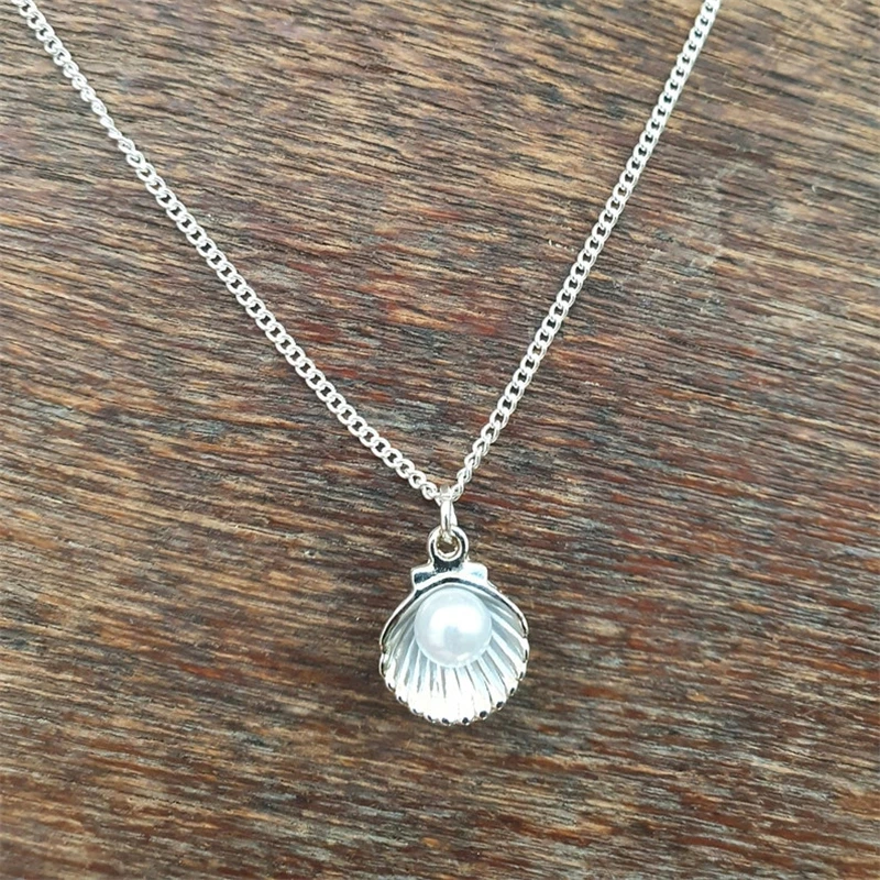 Seashell with Pearl Pendant Necklace, Pearl Jewelry, Seashell Necklace, Chain Necklace, Pearl Lover Gift
Seashell with Pearl Pendant Necklace, Pearl Jewelry, Seashell Necklace, Chain Necklace, Pearl Lover Gift