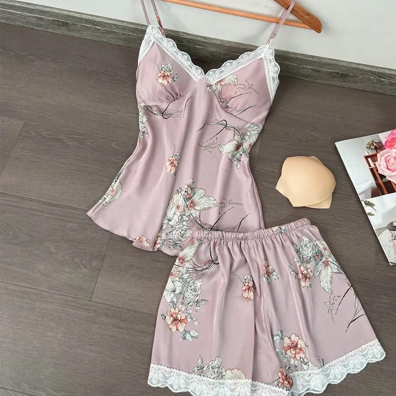 Pajama Sets Silk Sleepwear Women Loungewear Sexy Sling Lace V Neck Print Shorts Suit Homewear Fashion Lady ensembles de pyjama
Pajama Sets Silk Sleepwear Women Loungewear Sexy Sling Lace V Neck Print Shorts Suit Homewear Fashion Lady ensembles de pyjama