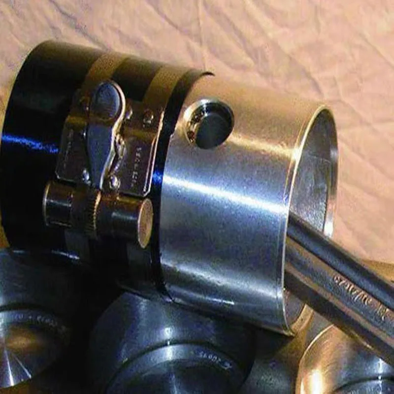 NEW Piston Ring Service Tool Set Auto Engine Motor Cleaning Piston Ring Expander Compressor Tool Set.
NEW Piston Ring Service Tool Set Auto Engine Motor Cleaning Piston Ring Expander Compressor Tool Set.