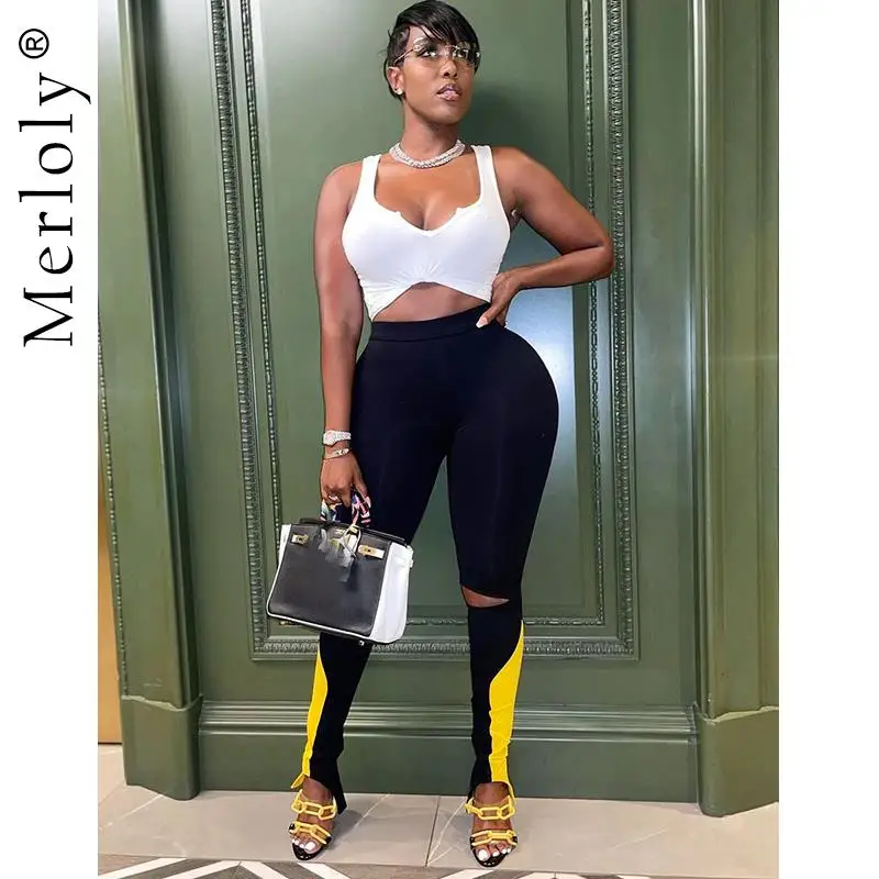 Леггинсы женские с завышенной талией, рваные, контрастных цветов
Леггинсы женские с завышенной талией, рваные, контрастных цветов