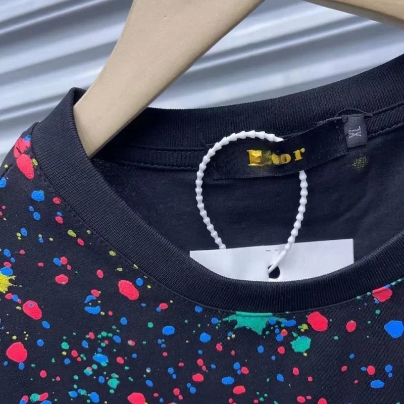 Ice Silk T-Shirt Summer New Rendering Dijia Embroidery Casual Fashion Brand Short Sleeve Slim Fit Male and Female Couples Wear
Ice Silk T-Shirt Summer New Rendering Dijia Embroidery Casual Fashion Brand Short Sleeve Slim Fit Male and Female Couples Wear