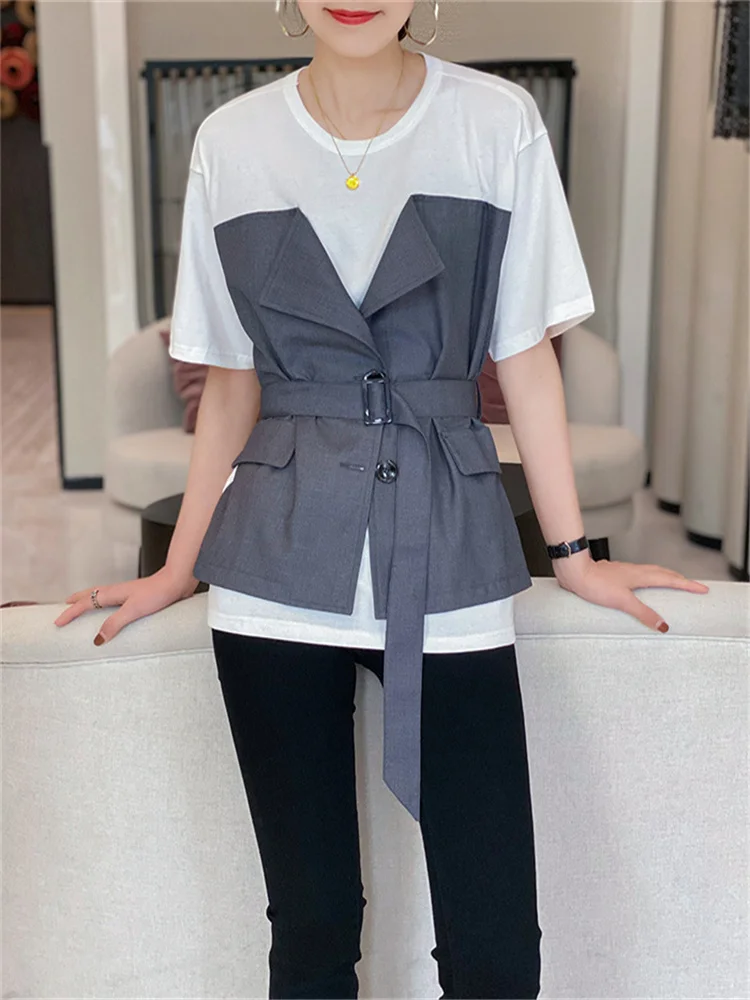 Summer Women Casual Plus Size O-neck Patchwork Fake Two Pieces T-shirt Female Loose Belt Button Fashion Office Chic Tee Tops
Summer Women Casual Plus Size O-neck Patchwork Fake Two Pieces T-shirt Female Loose Belt Button Fashion Office Chic Tee Tops