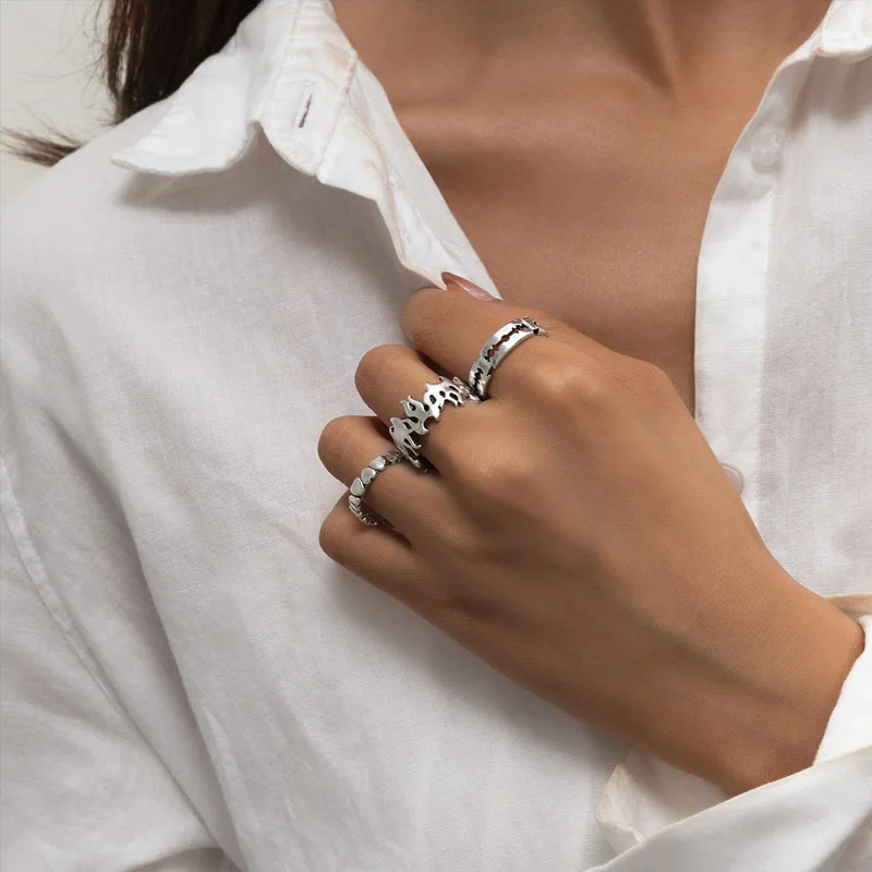Vintage Hollow Fire Flame Razor Blade Rings Sets For Men Women Fashion Geometric Heart Adjustable Rings Punk Jewelry Accessories
Vintage Hollow Fire Flame Razor Blade Rings Sets For Men Women Fashion Geometric Heart Adjustable Rings Punk Jewelry Accessories