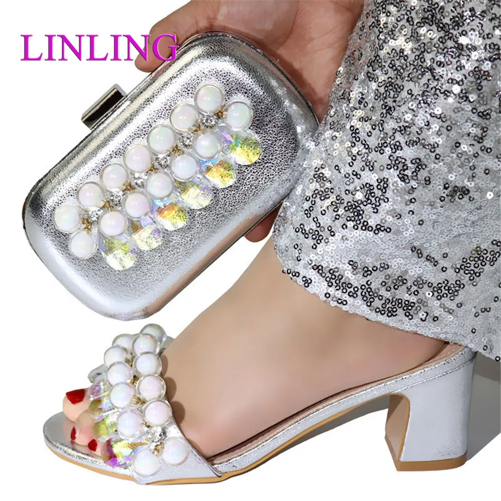 New Arrival Italian Ladies Shoes and Bag To Match Set Decorated with Rhinestone Shoes and Bag Italy Set Bag and Shoes Set Italy
New Arrival Italian Ladies Shoes and Bag To Match Set Decorated with Rhinestone Shoes and Bag Italy Set Bag and Shoes Set Italy