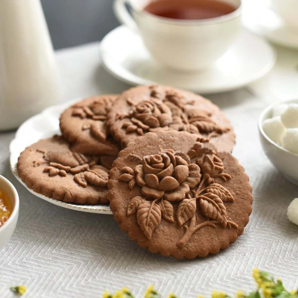 Creative Wooden Cookie Mold Flower Pine Nut Rose Shape Mold Home Kitchen Homemade Biscuit Cake Dessert Mold Baking Tools
Creative Wooden Cookie Mold Flower Pine Nut Rose Shape Mold Home Kitchen Homemade Biscuit Cake Dessert Mold Baking Tools