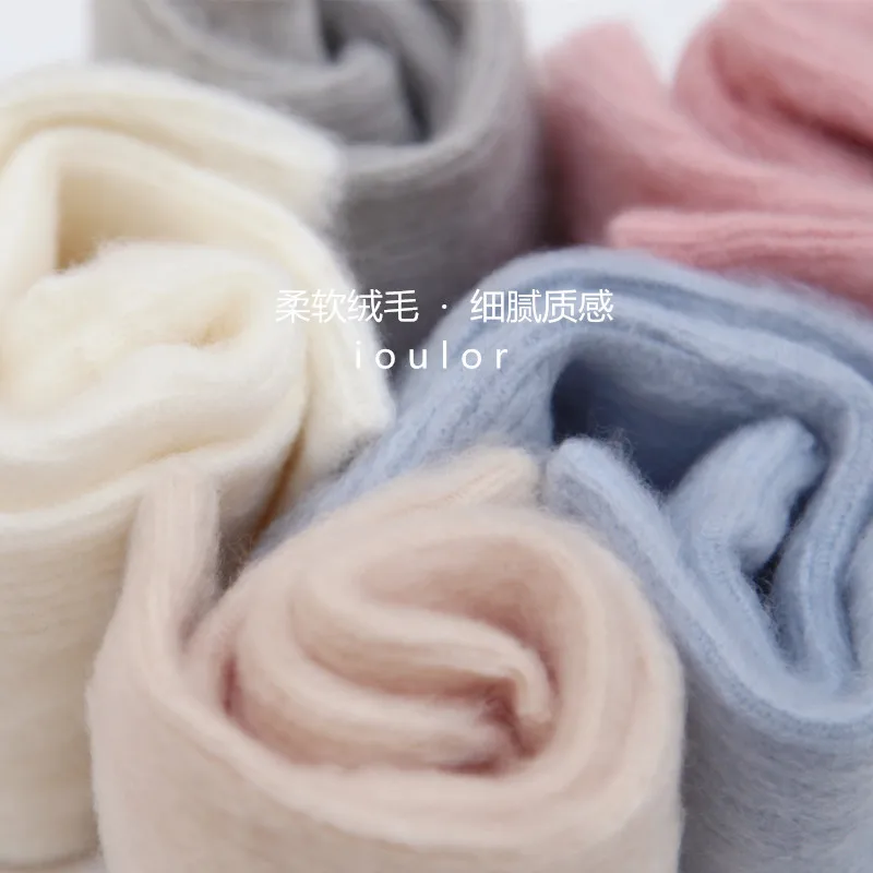 Socks Women's Soft Waxy Fluffy Solid Color Tube Socks Women Cute All-match Fashion Warm and Velvet Socks Women Winter Wholesale
Socks Women's Soft Waxy Fluffy Solid Color Tube Socks Women Cute All-match Fashion Warm and Velvet Socks Women Winter Wholesale