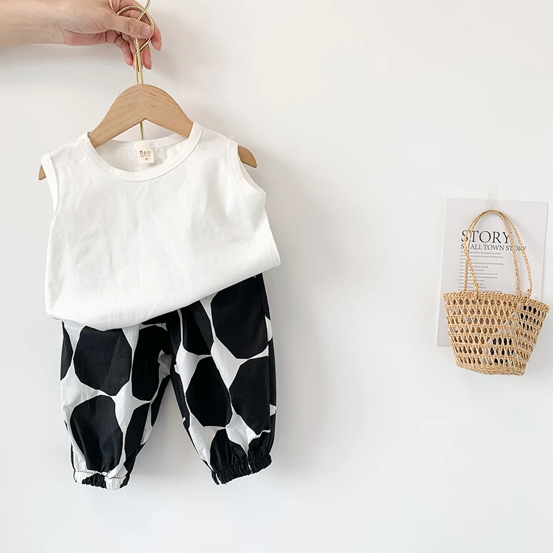 2021 Kids Clothing Sets for Girls New Summer Baby Girl Cotton Clothes Sleeveless 2PCS Casual Children Suits for 12M-8 Years
2021 Kids Clothing Sets for Girls New Summer Baby Girl Cotton Clothes Sleeveless 2PCS Casual Children Suits for 12M-8 Years