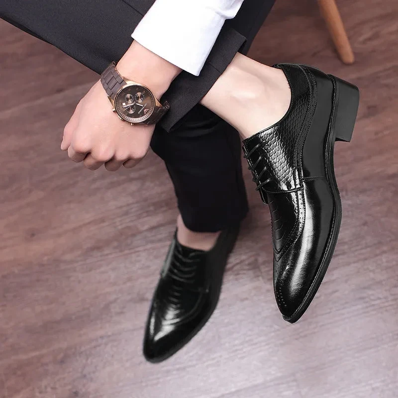 Men's Large Leather Shoes Fashion Casual Korean Version Pointed Personalized Leather Shoes Trend Inner Increase Men's Shoes
Men's Large Leather Shoes Fashion Casual Korean Version Pointed Personalized Leather Shoes Trend Inner Increase Men's Shoes