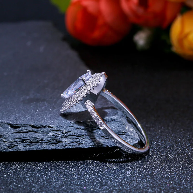 

Water Drop Wedding Ring Band Trendy Pear Shaped Cubic Zircon Stone Paved Silver Plated Anniversary Ring Wholesale Lots