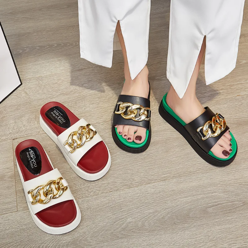 2021 Slippers Women Summer Metal Decorative Chain Sandals Fashion Thickness Platform 5CM Ladies Vrouw Slippers Shoes
2021 Slippers Women Summer Metal Decorative Chain Sandals Fashion Thickness Platform 5CM Ladies Vrouw Slippers Shoes