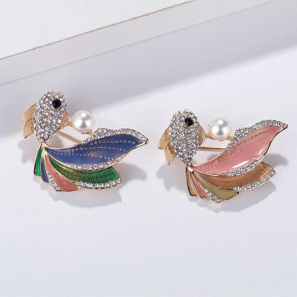 Hot Sales!! Vintage Women Rhinestone Faux Pearl Goldfish Brooch Pin Cardigan Shawl Badge
Hot Sales!! Vintage Women Rhinestone Faux Pearl Goldfish Brooch Pin Cardigan Shawl Badge