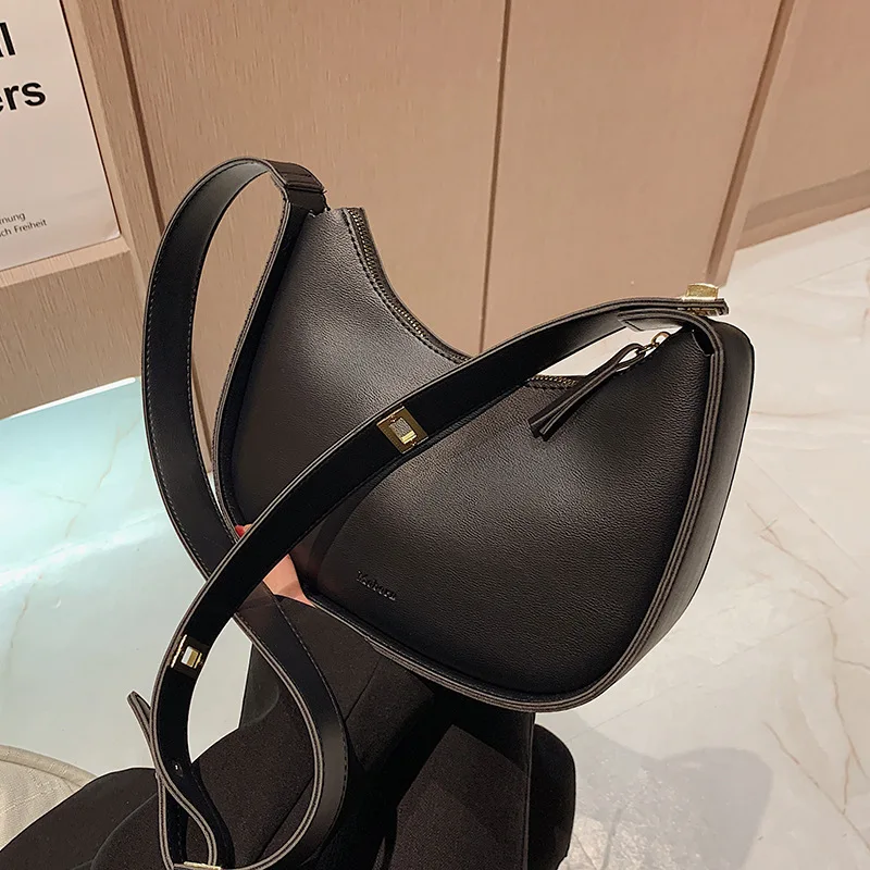 Vintage Square Crossbody bag 2021 New High quality PU Leather Women's Designer Handbag High capacity Shoulder Messenger Bag
Vintage Square Crossbody bag 2021 New High quality PU Leather Women's Designer Handbag High capacity Shoulder Messenger Bag