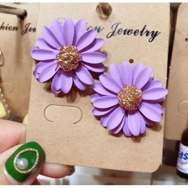 New Korean Ins Daisy Sun Flower Stud Earring Women Earings DropEarring Dangle Earrings Women Gifts
New Korean Ins Daisy Sun Flower Stud Earring Women Earings DropEarring Dangle Earrings Women Gifts