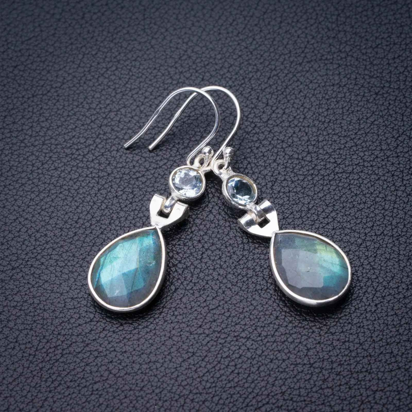 StarGems Natural Blue Fire Labradorite And White Topaz Handmade 925 Sterling Silver Earrings 1.5" D7739
StarGems Natural Blue Fire Labradorite And White Topaz Handmade 925 Sterling Silver Earrings 1.5" D7739